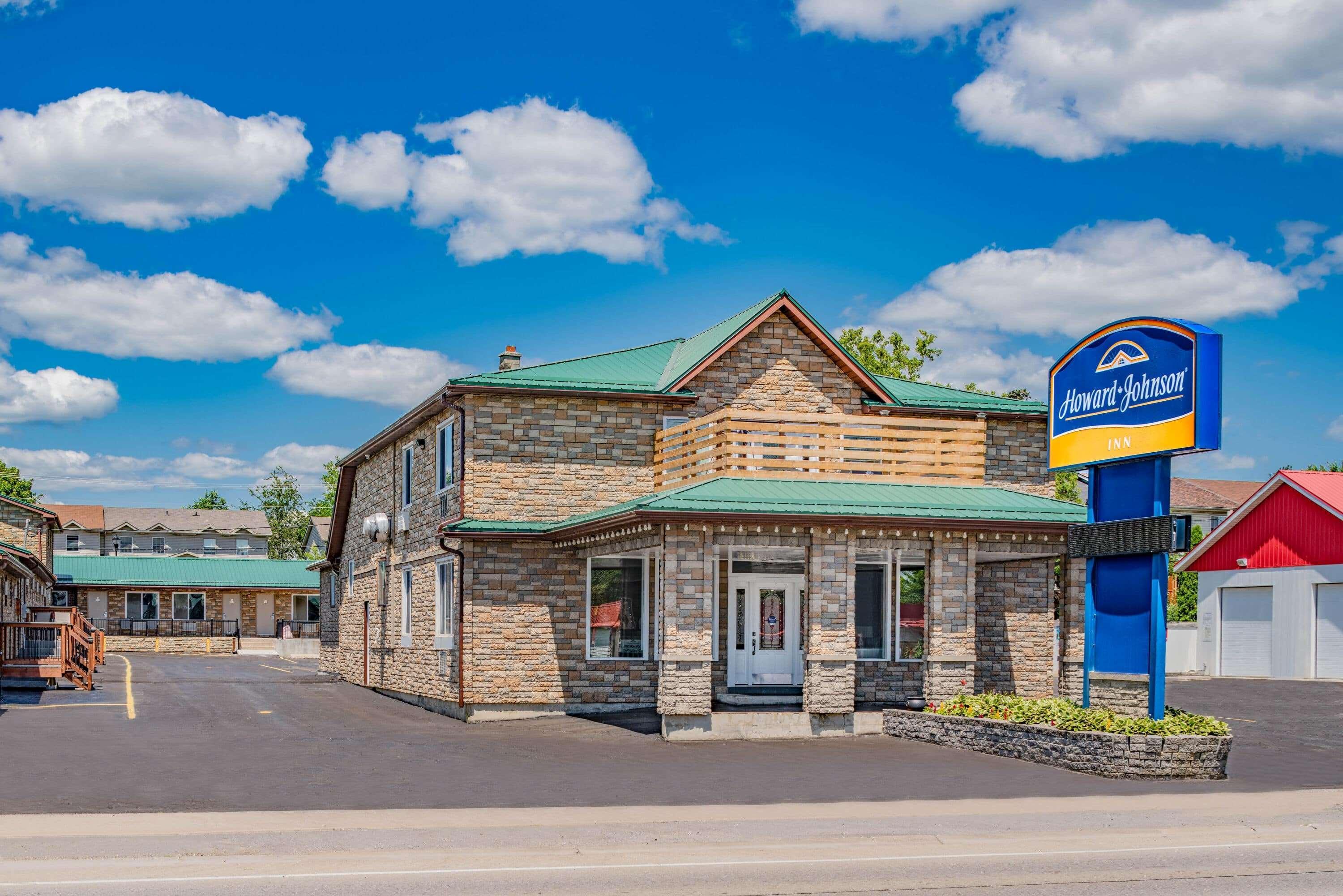 Howard Johnson By Wyndham Gananoque Eksteriør billede