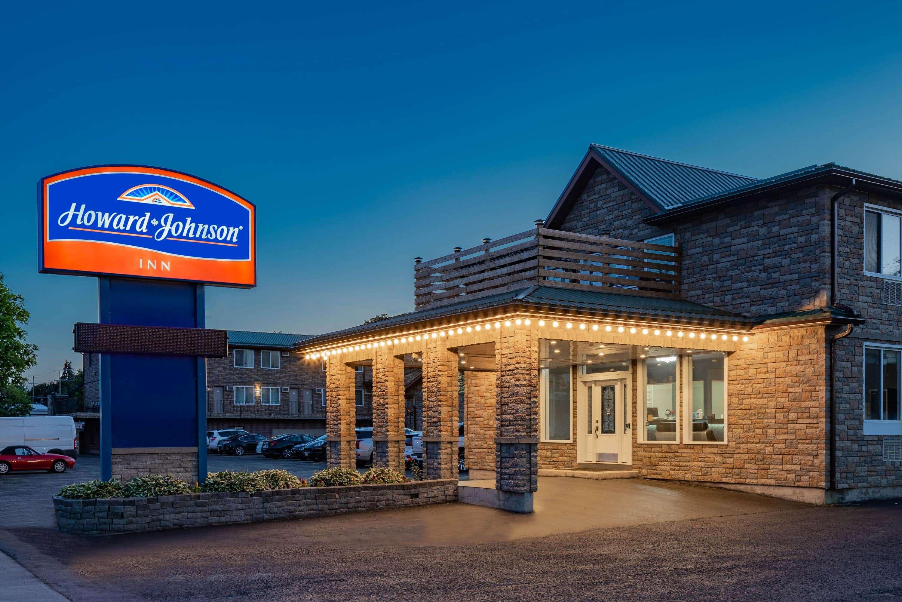 Howard Johnson By Wyndham Gananoque Eksteriør billede